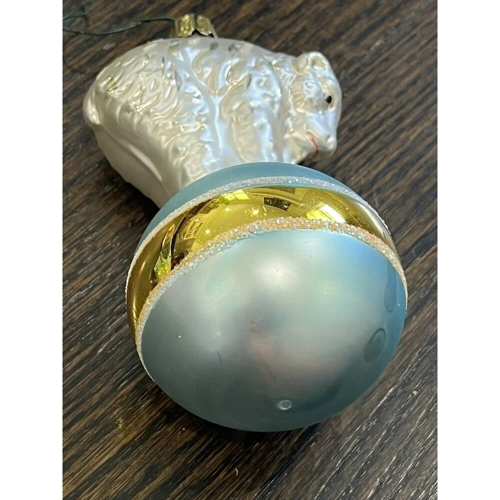 Vintage Christopher Radko Glass Ornament Polar Bear On‎ Blue Ball 1992 92-184-0